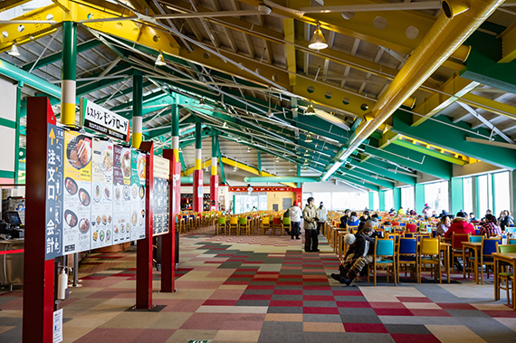 レストラン「モンテローザ」全景