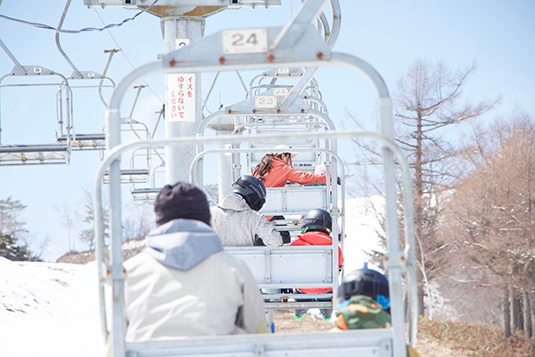プライベートレッスンリフト乗車イメージ