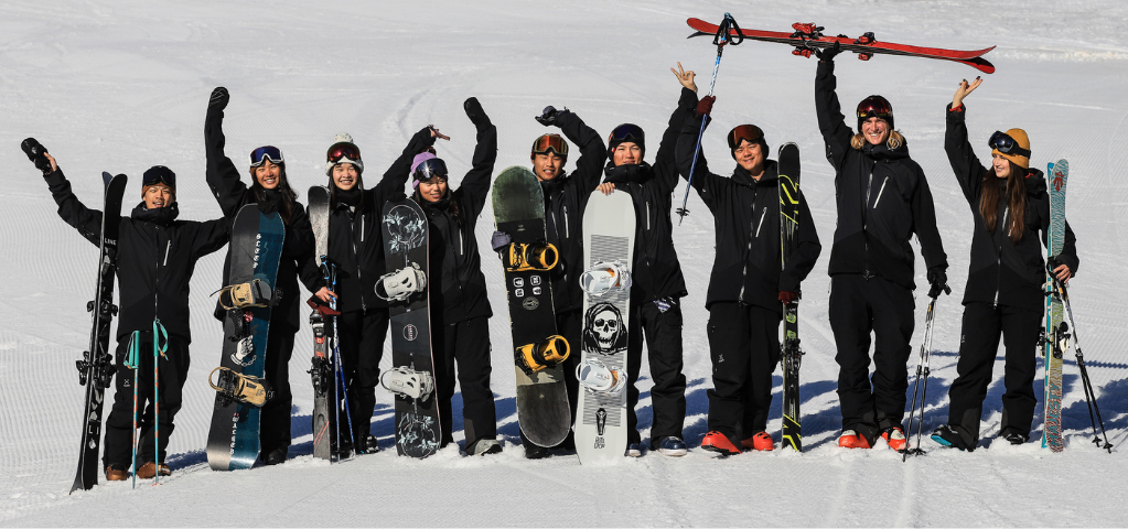 スキーヤー・スノーボーダー集合写真