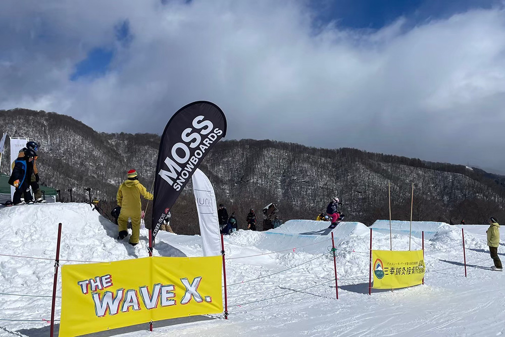 ザ・ウェーブクロス写真